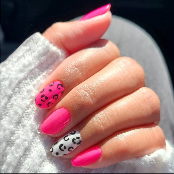 *Retired* Color Street: Shockwave | Neon Pink Barbie Summer Bright - Picture 11 of 15